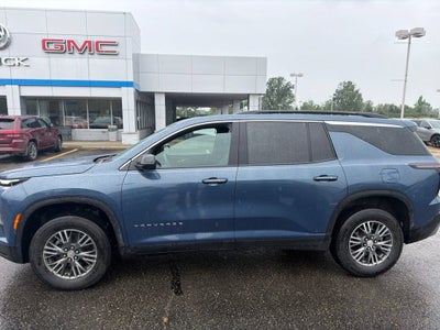 2024 Chevrolet Traverse LT