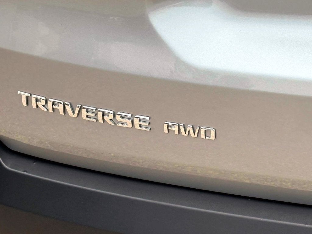 2024 Chevrolet Traverse Limited LT Cloth