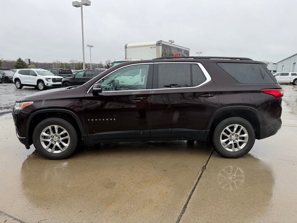 2020 Chevrolet Traverse LT Cloth
