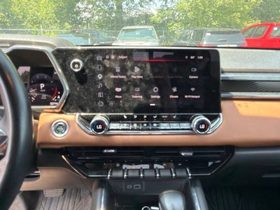 2024 GMC Canyon AT4