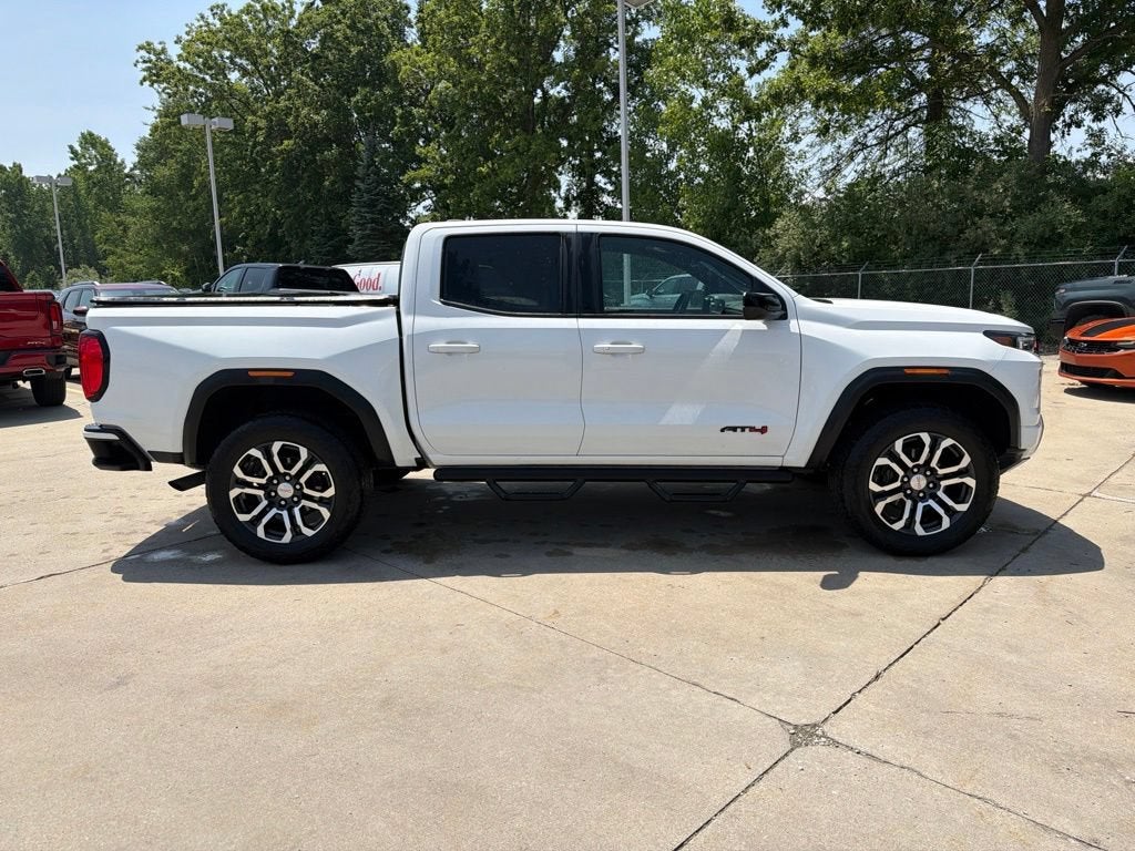 2024 GMC Canyon AT4
