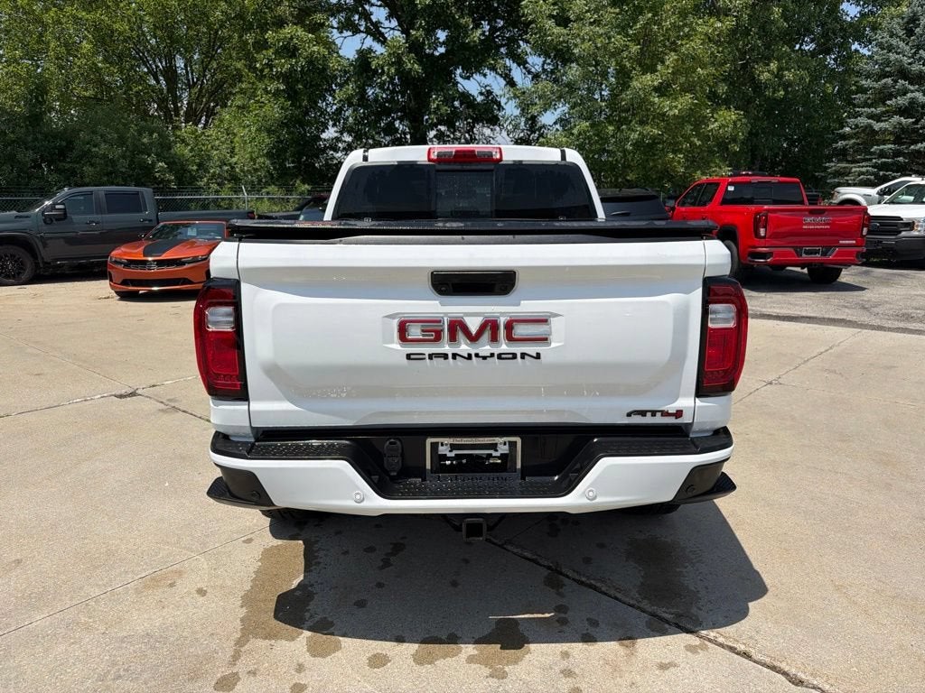 2024 GMC Canyon AT4