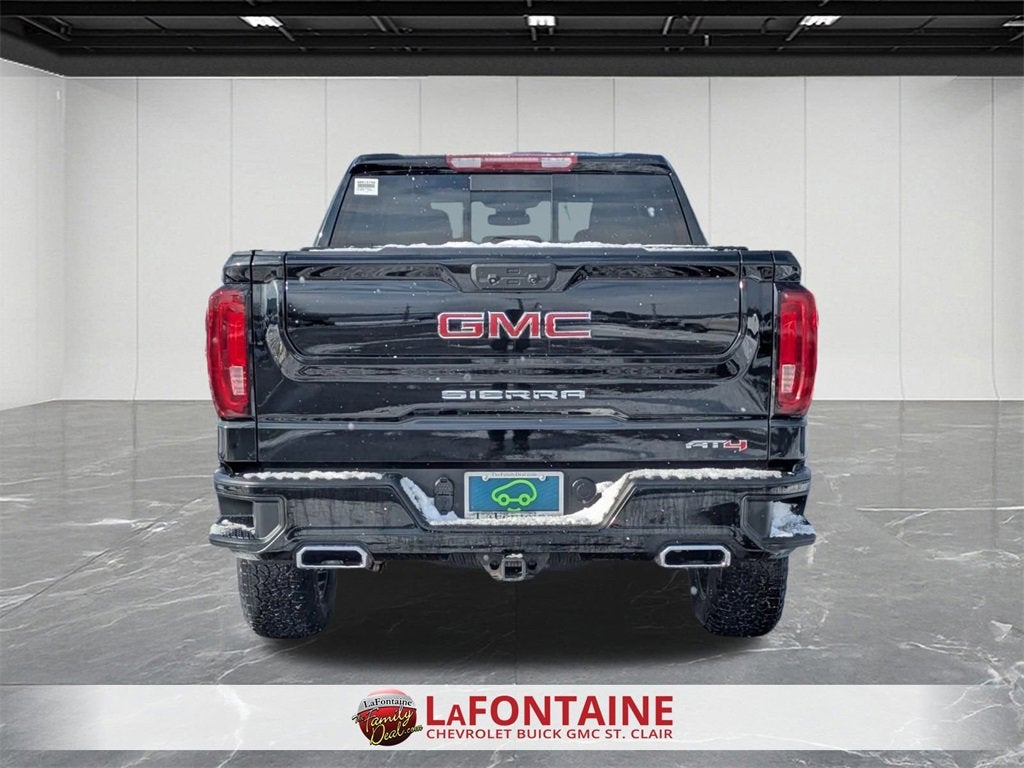 2022 GMC Sierra 1500 AT4
