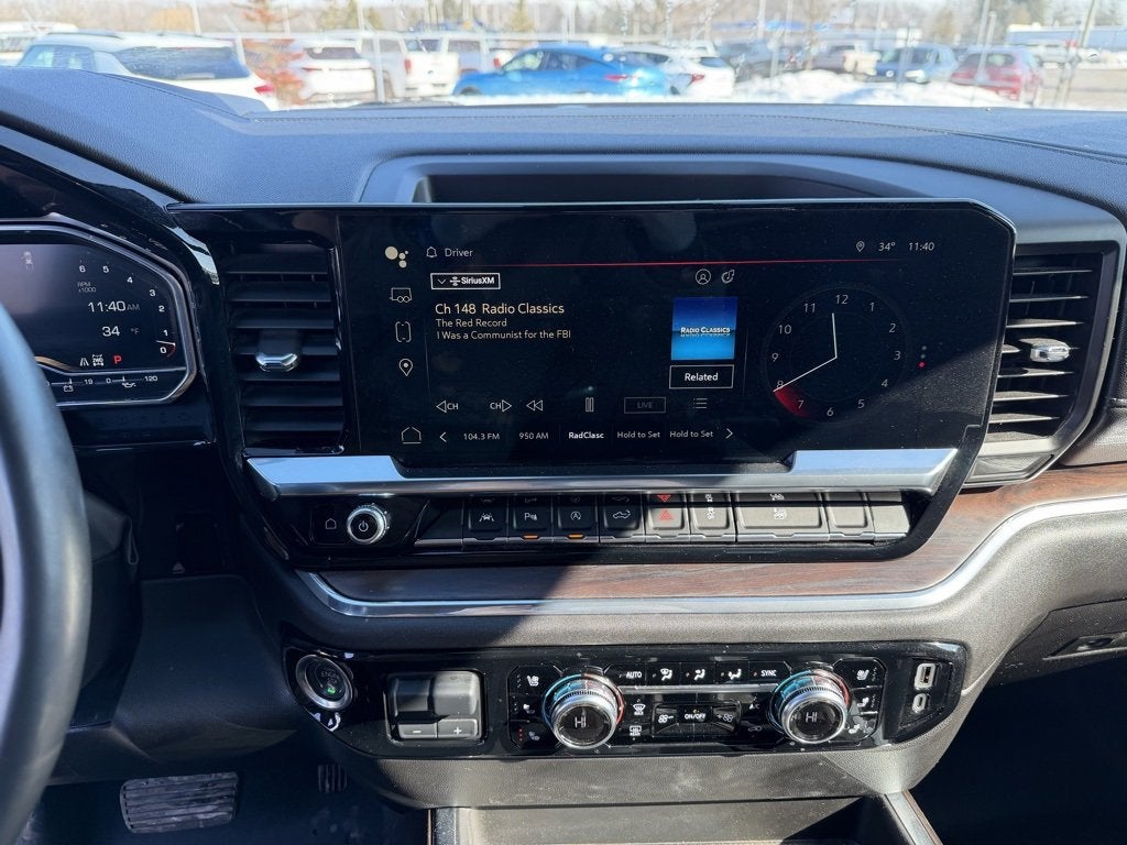 2024 GMC Sierra 1500 SLT