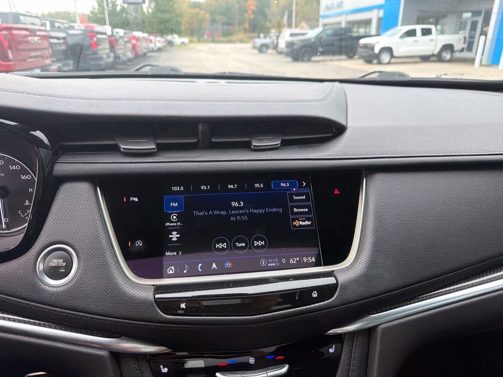 2024 Cadillac XT5 Sport