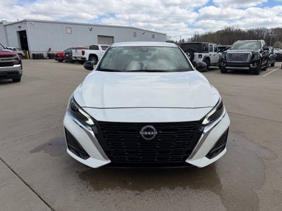 2025 Nissan Altima SV FWD