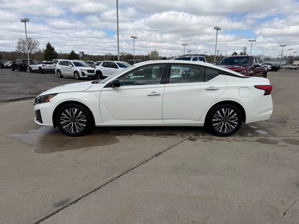 2025 Nissan Altima SV FWD