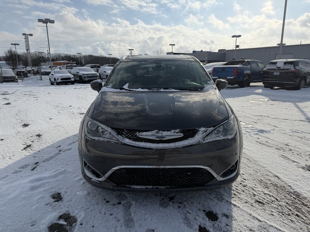 2020 Chrysler Pacifica Touring