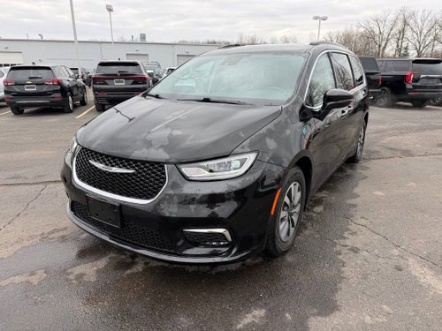 2022 Chrysler Pacifica Hybrid Touring L