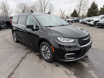 2022 Chrysler Pacifica Hybrid Touring L