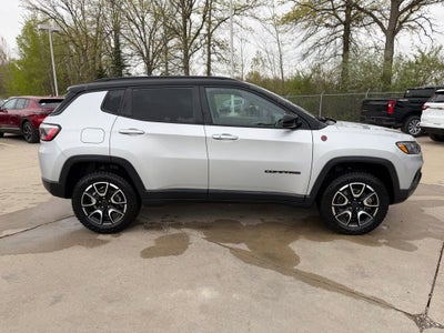 2025 Jeep Compass Trailhawk