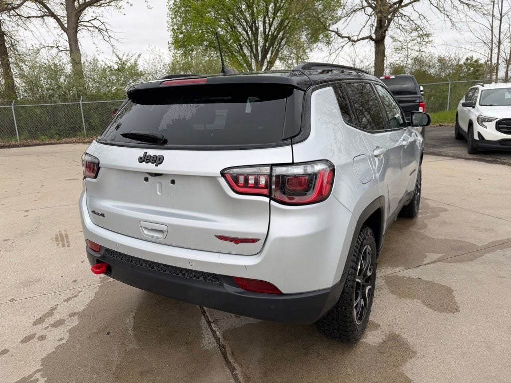 2025 Jeep Compass Trailhawk