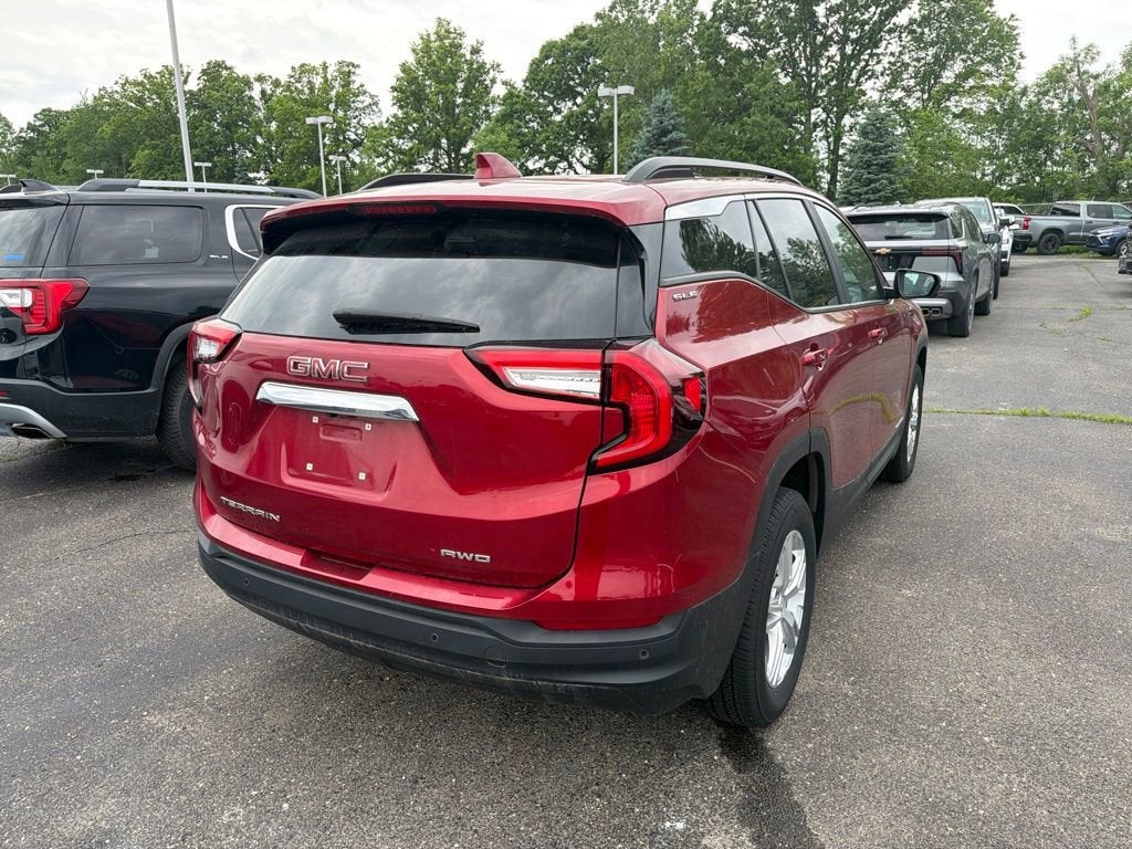 2023 GMC Terrain SLE