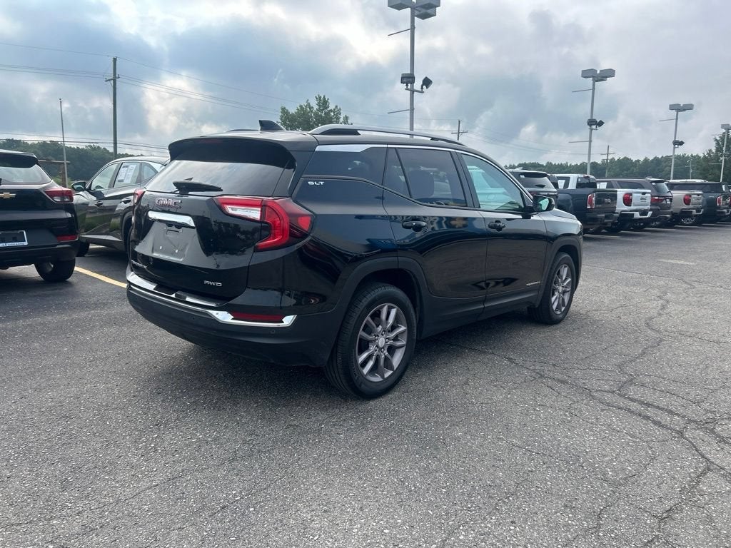 2023 GMC Terrain SLT