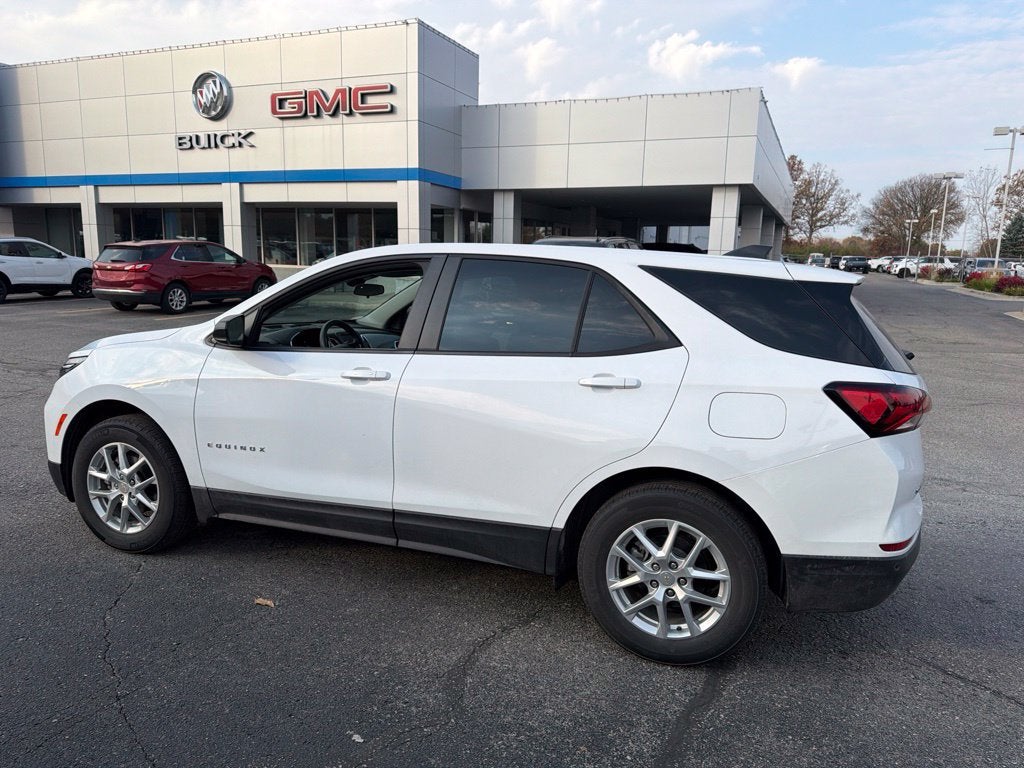 2024 Chevrolet Equinox LS
