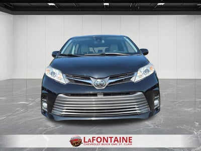 2020 Toyota Sienna XLE Auto Access Seat