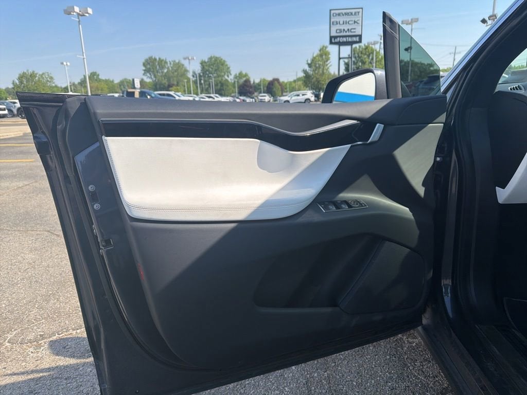 2020 Tesla Model X Long Range