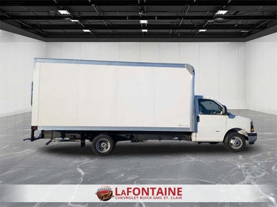 2025 GMC Savana Cutaway 3500 1WT