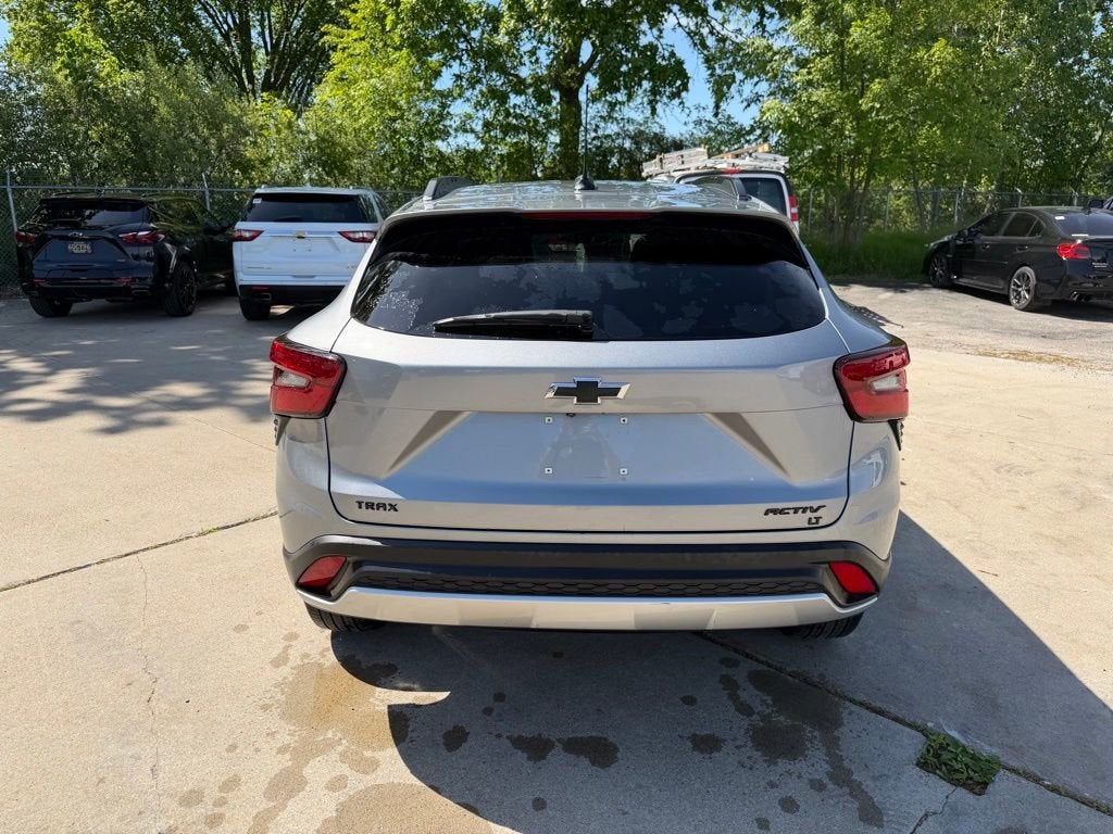 2024 Chevrolet Trax LT