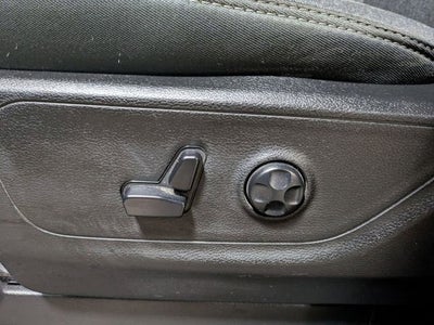 2019 RAM 1500 Big Horn/Lone Star Crew Cab 4x4 5'7" Box