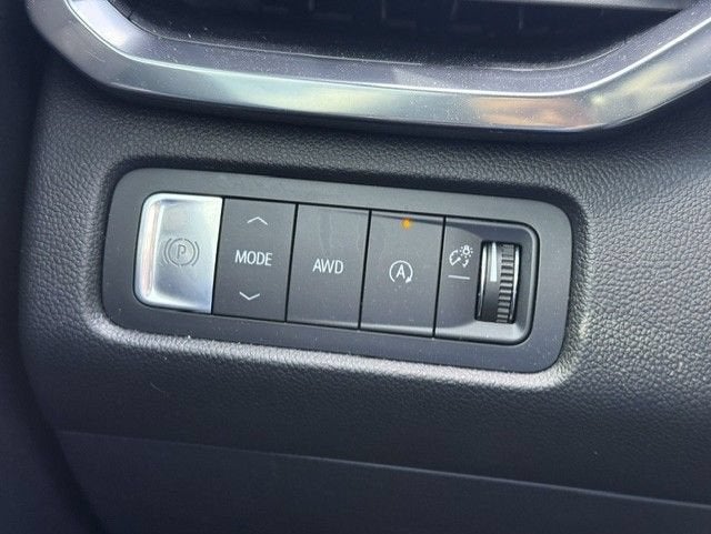 2024 GMC Acadia AT4