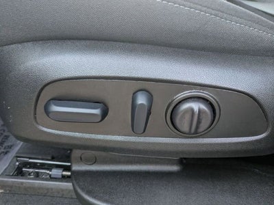 2024 Chevrolet Traverse Limited LT Cloth