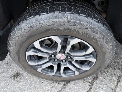 2023 GMC Canyon AT4