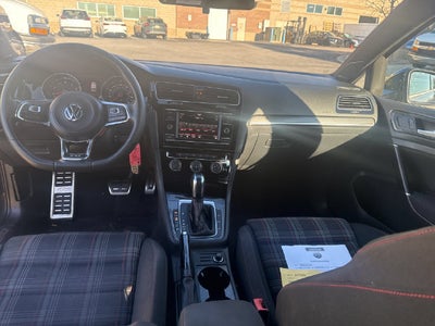 2021 Volkswagen Golf GTI S