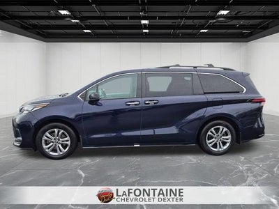 2022 Toyota Sienna XSE