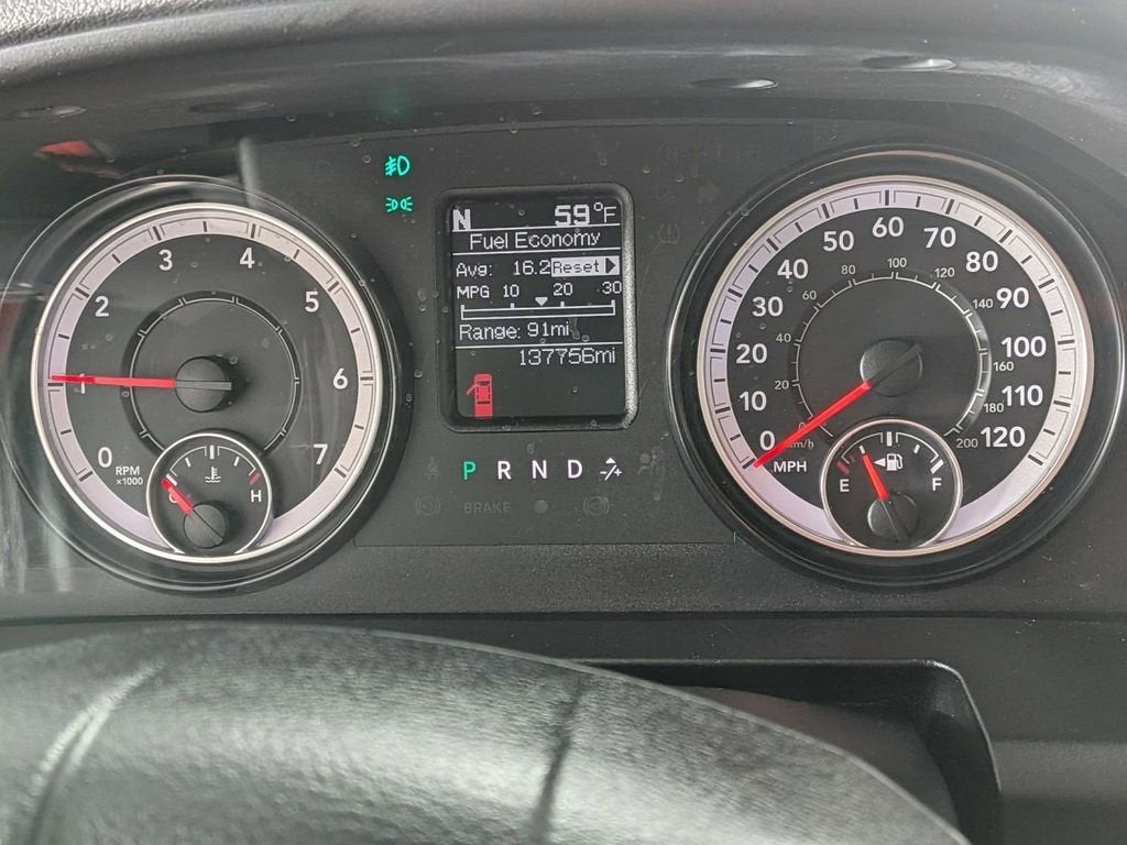 2017 RAM 1500 Express Crew Cab 4x4 5'7" Box