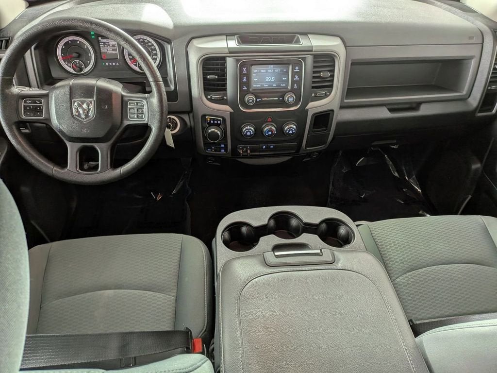 2017 RAM 1500 Express Crew Cab 4x4 5'7" Box