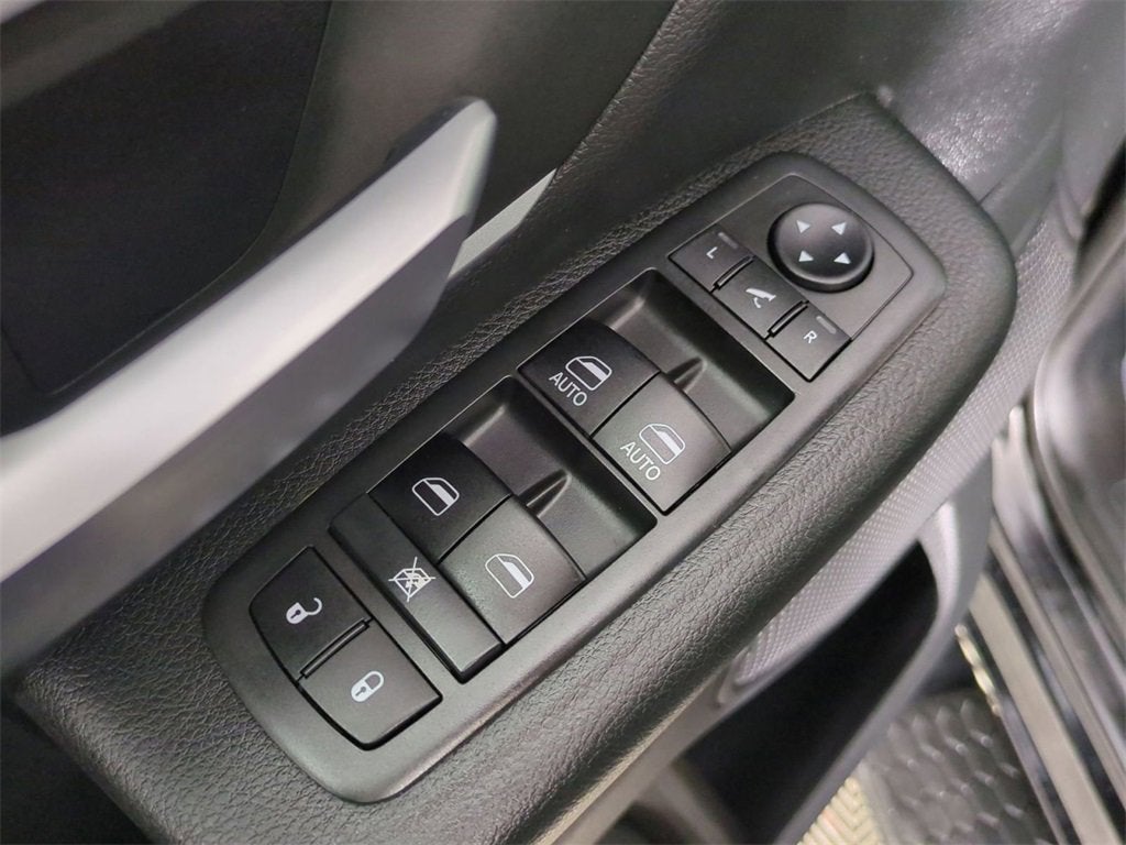 2019 RAM 1500 Big Horn/Lone Star Crew Cab 4x4 5'7" Box