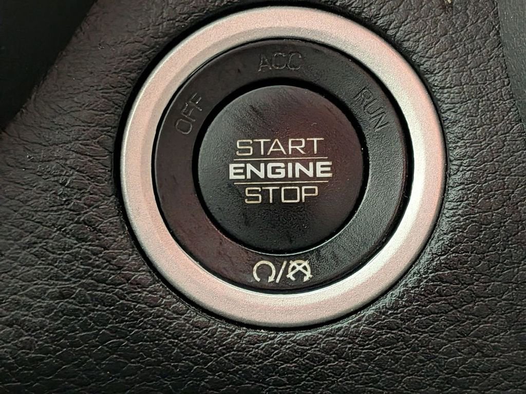 2020 RAM 1500 Big Horn Crew Cab 4x4 5'7" Box