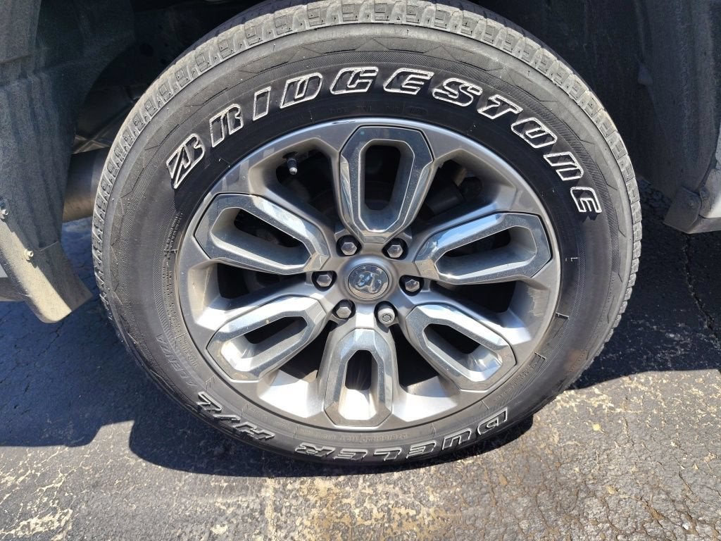 2023 RAM 1500 Laramie Crew Cab 4x4 5'7" Box