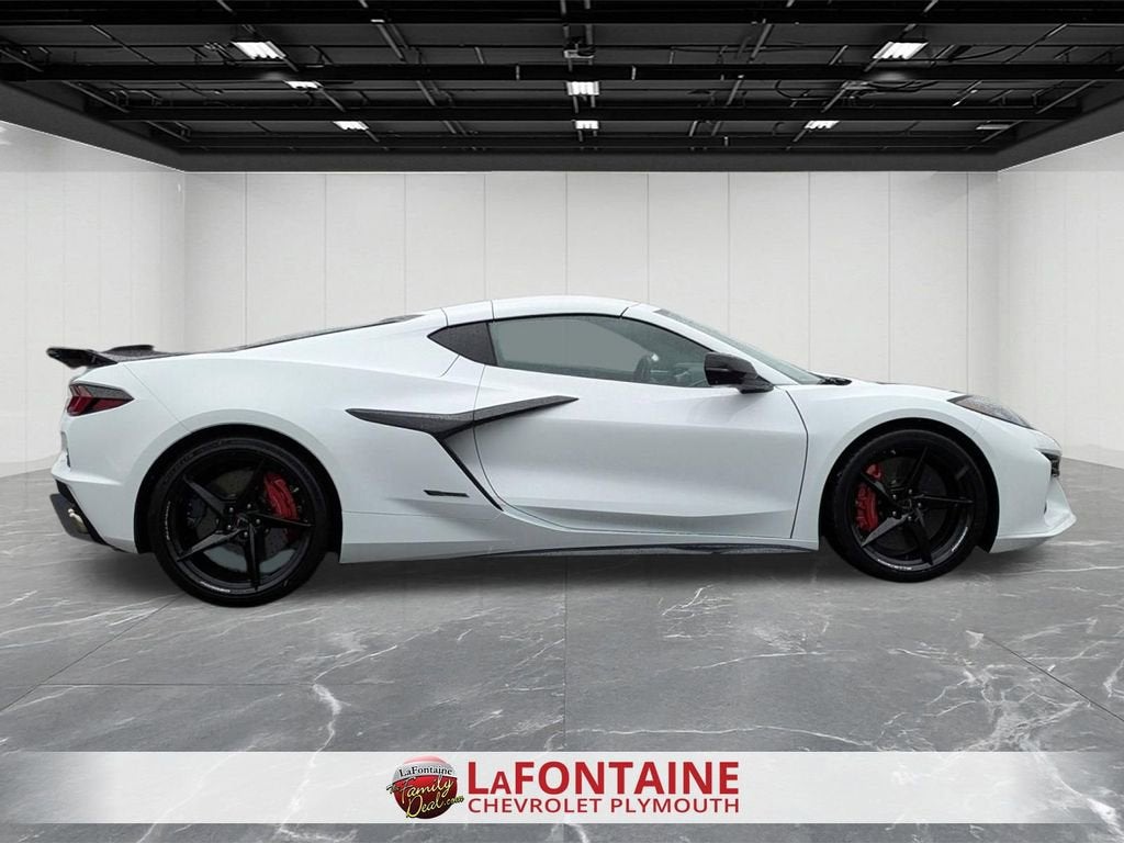 2025 Chevrolet Corvette E-Ray 2LZ
