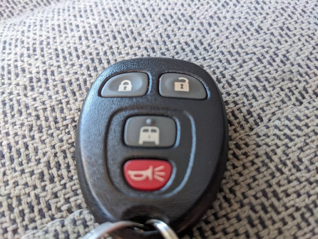 2025 Chevrolet Express Passenger 1LT