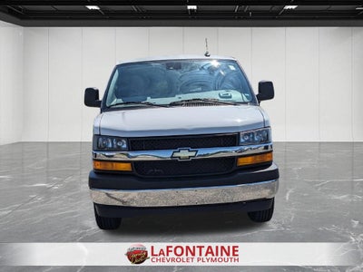 2025 Chevrolet Express Passenger 1LT
