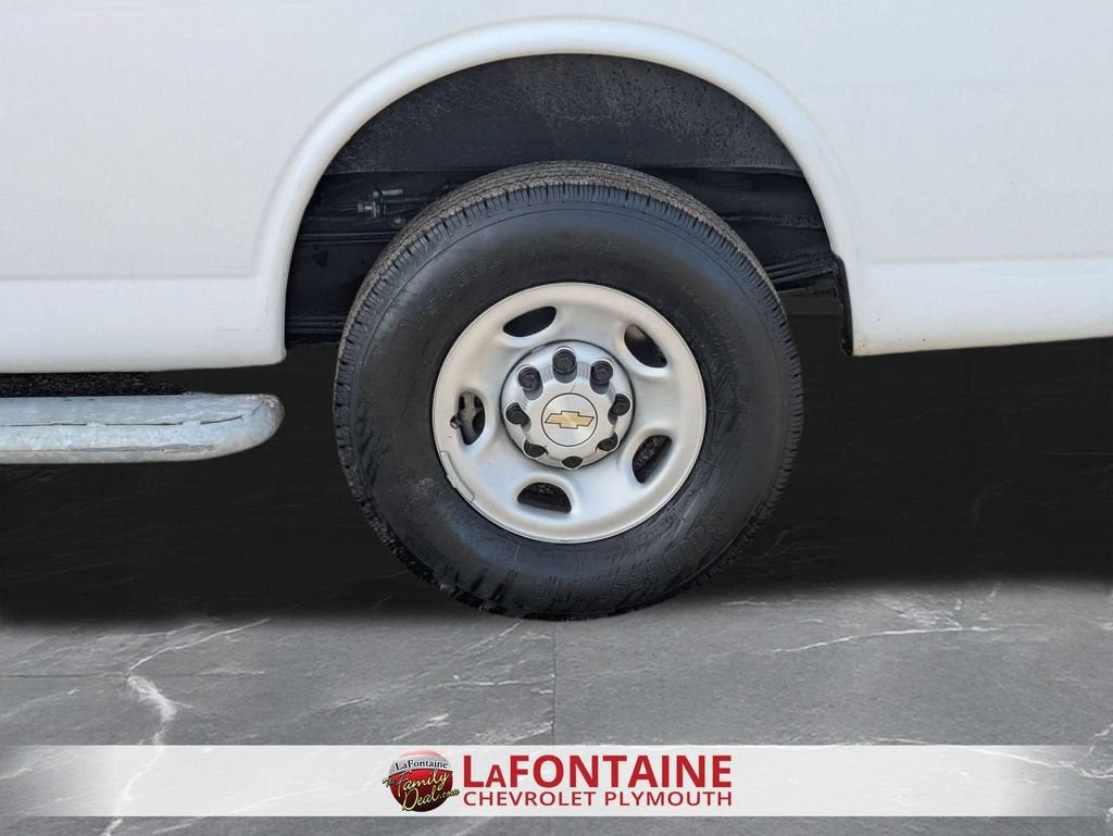 2024 Chevrolet Express Cargo 2500 WT