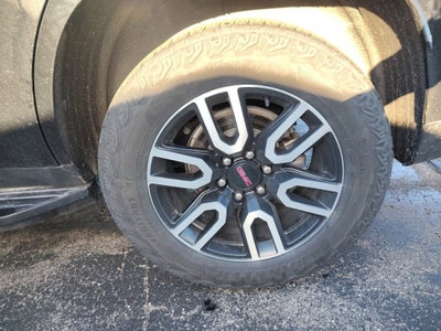 2024 GMC Yukon AT4