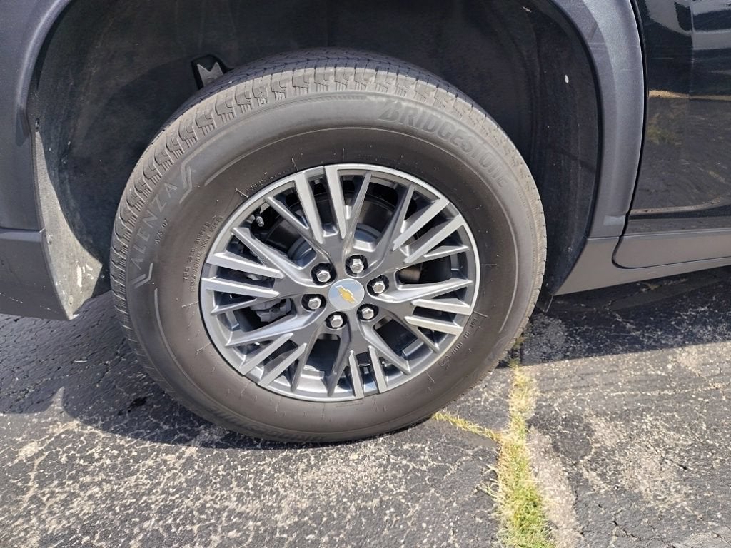 2024 Chevrolet Traverse LS