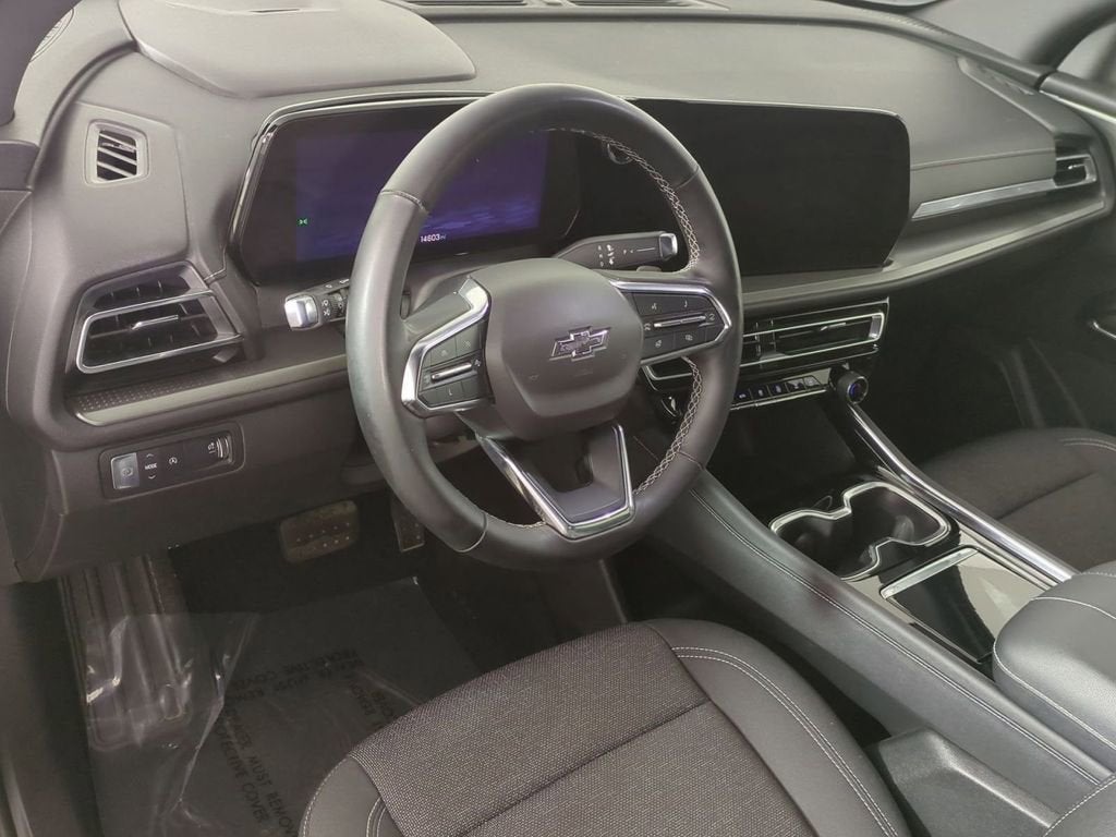 2024 Chevrolet Traverse LS