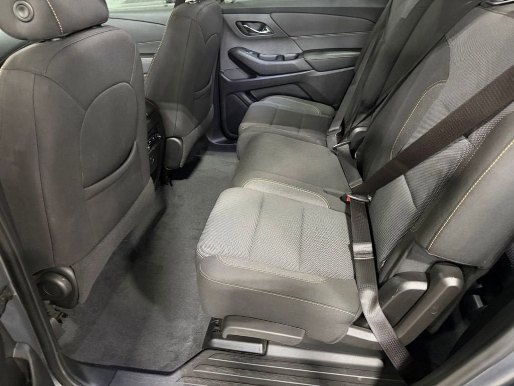 2021 Chevrolet Traverse LS