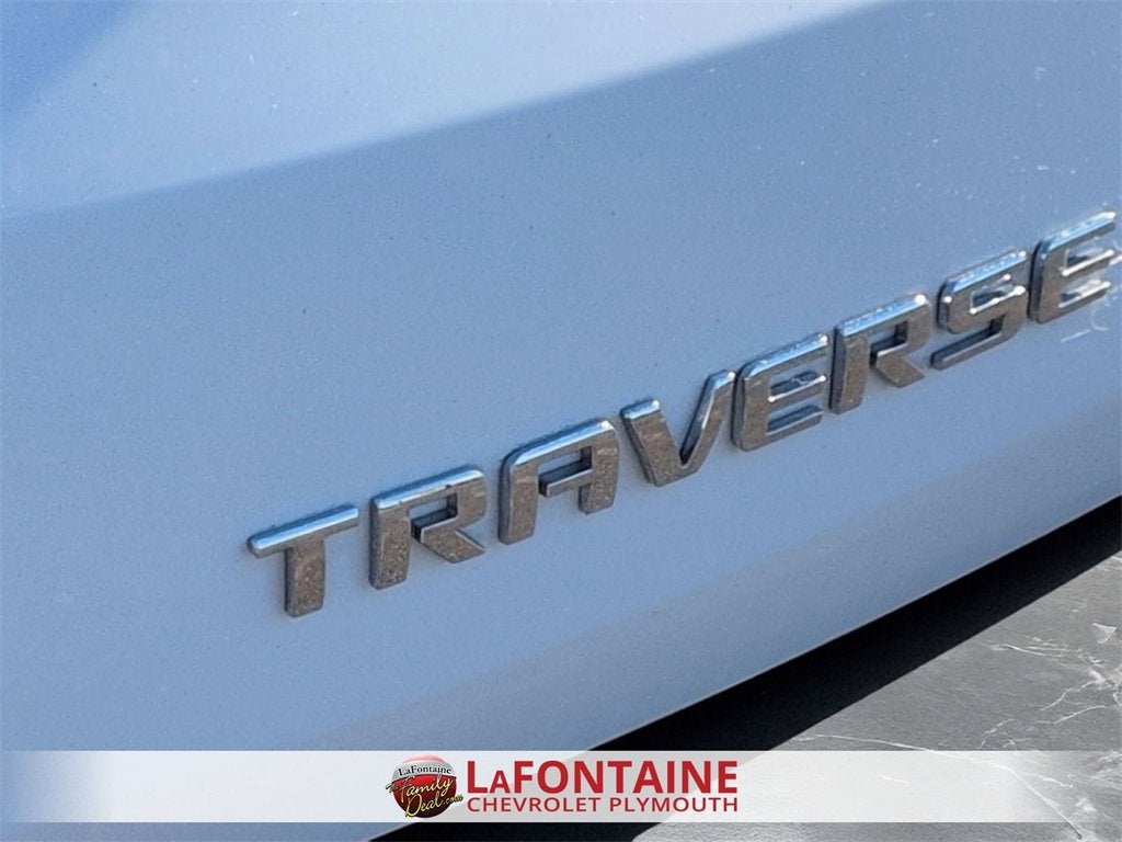 2023 Chevrolet Traverse LS