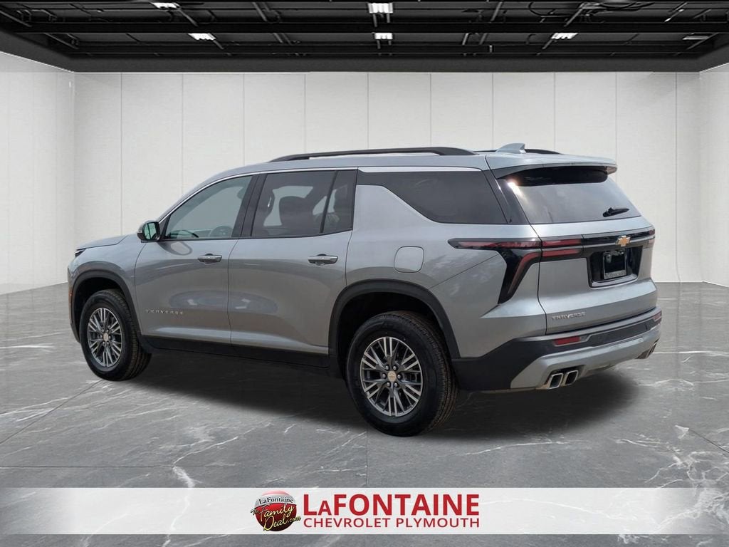 2025 Chevrolet Traverse LT