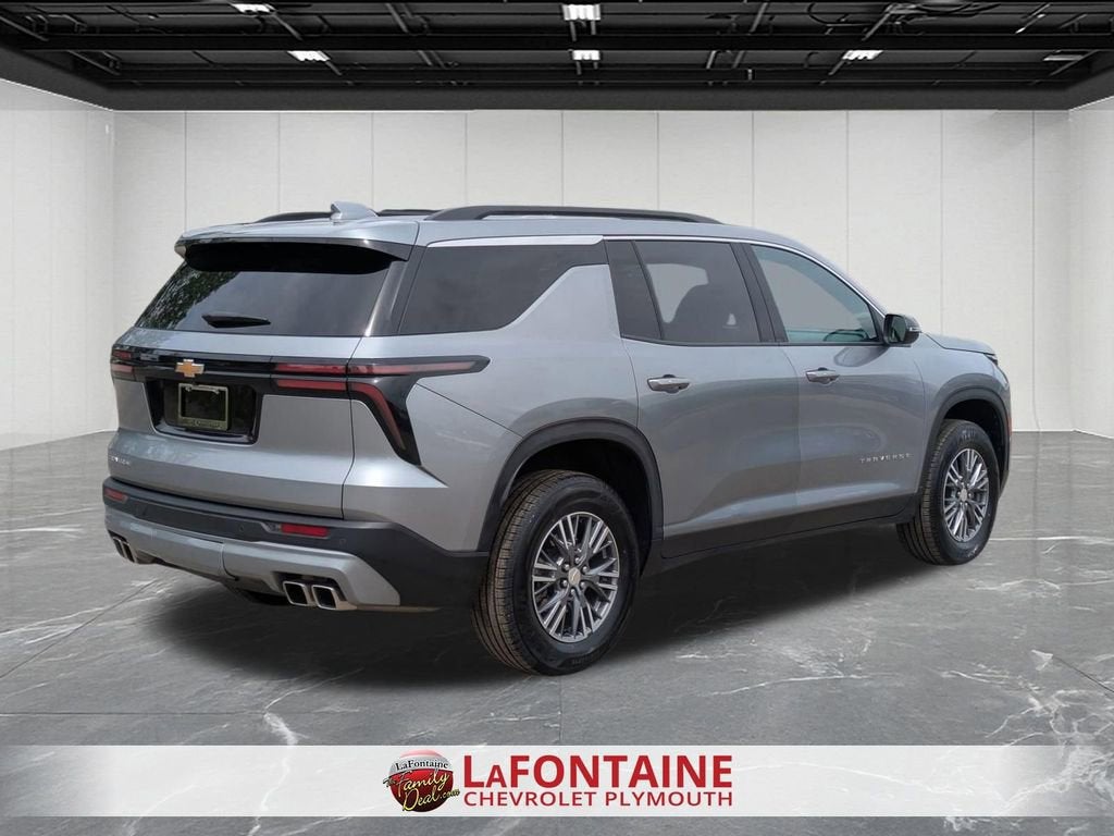 2025 Chevrolet Traverse LT