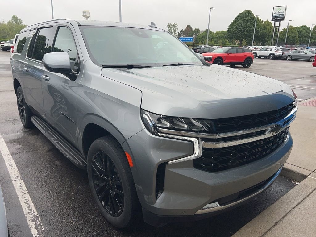 2023 Chevrolet Suburban LS