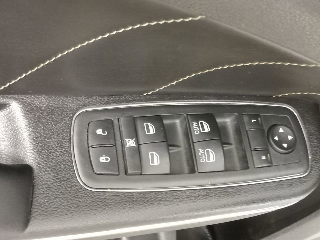 2012 Dodge Charger Road/Track