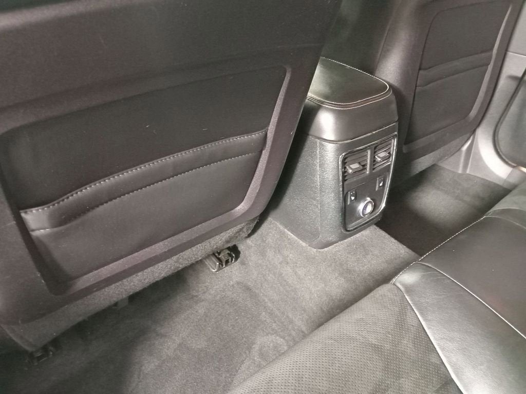 2012 Dodge Charger Road/Track