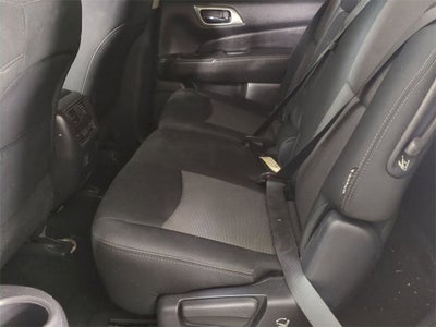 2018 Nissan Pathfinder SV