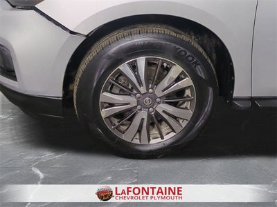 2018 Nissan Pathfinder SV